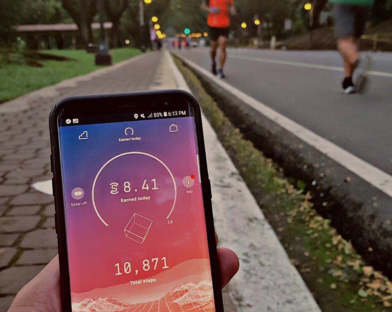 ¿Cómo ganar dinero solo caminando? 5 como ganar dinero solo caminando